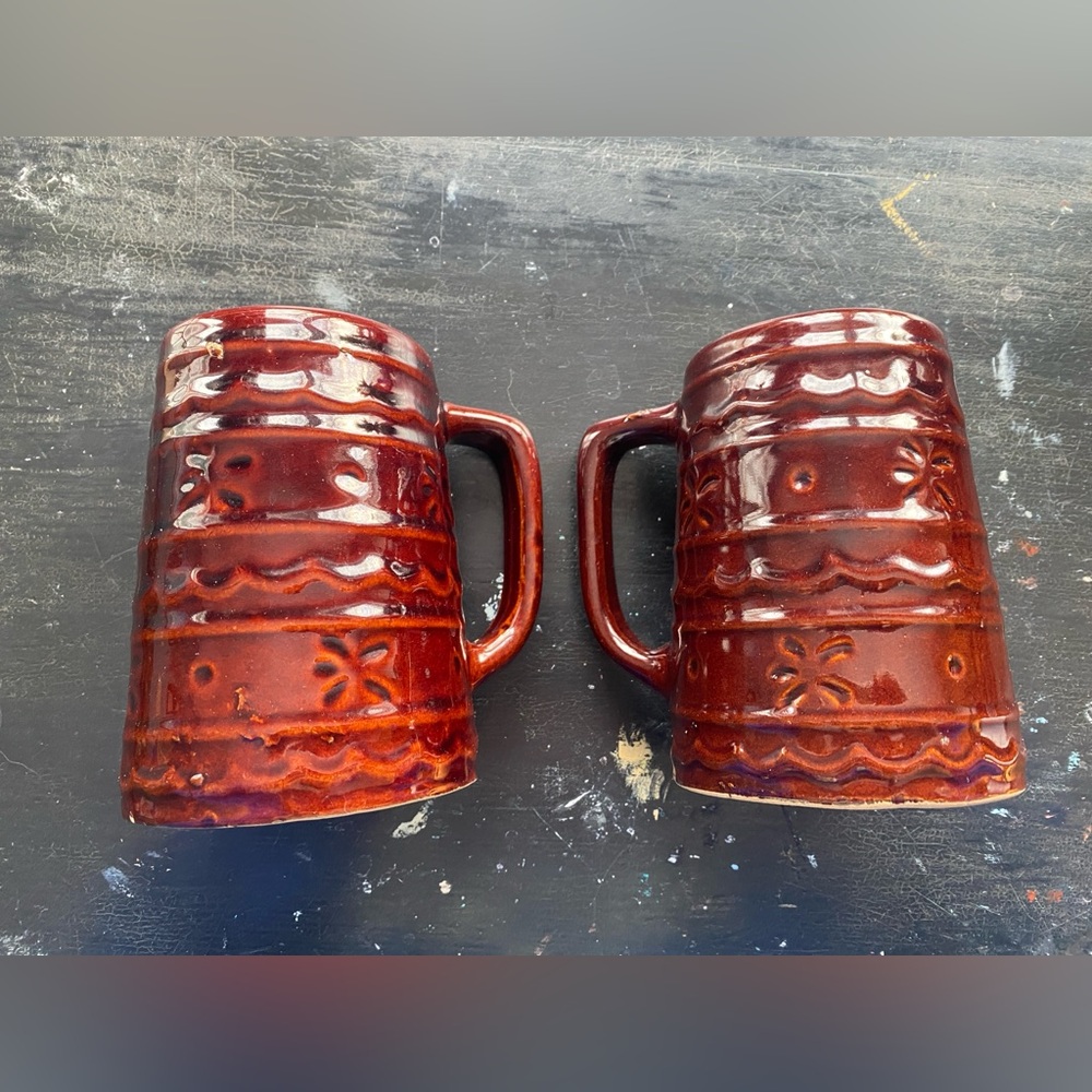 two vintage marcrest hull usa pottery brown mugs